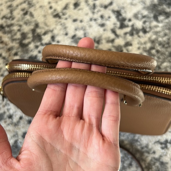 Tory Burch Pebbled satchel - Picture 5 of 16